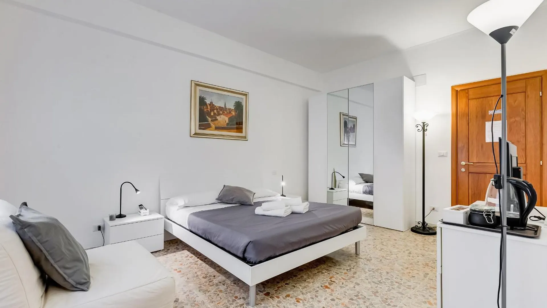 Trastevere Homestay Rome 0*,  Italy